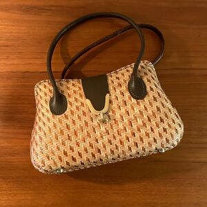 1970s Vintage — Straw and Leather Handbag